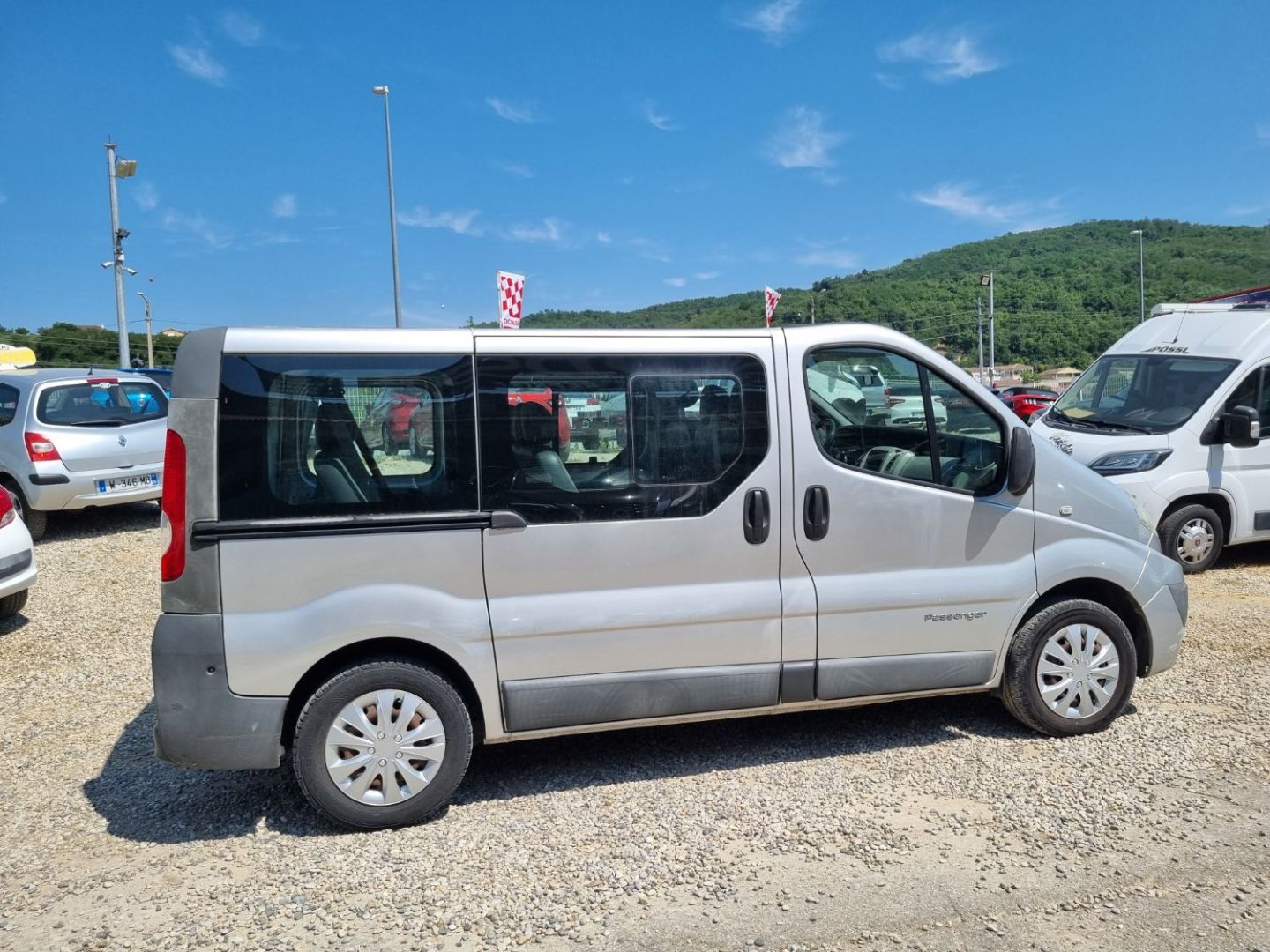 RENAULT TRAFIC II L1H1 COMBI 9 PLACES - 2.0 DCI 115 CLIM