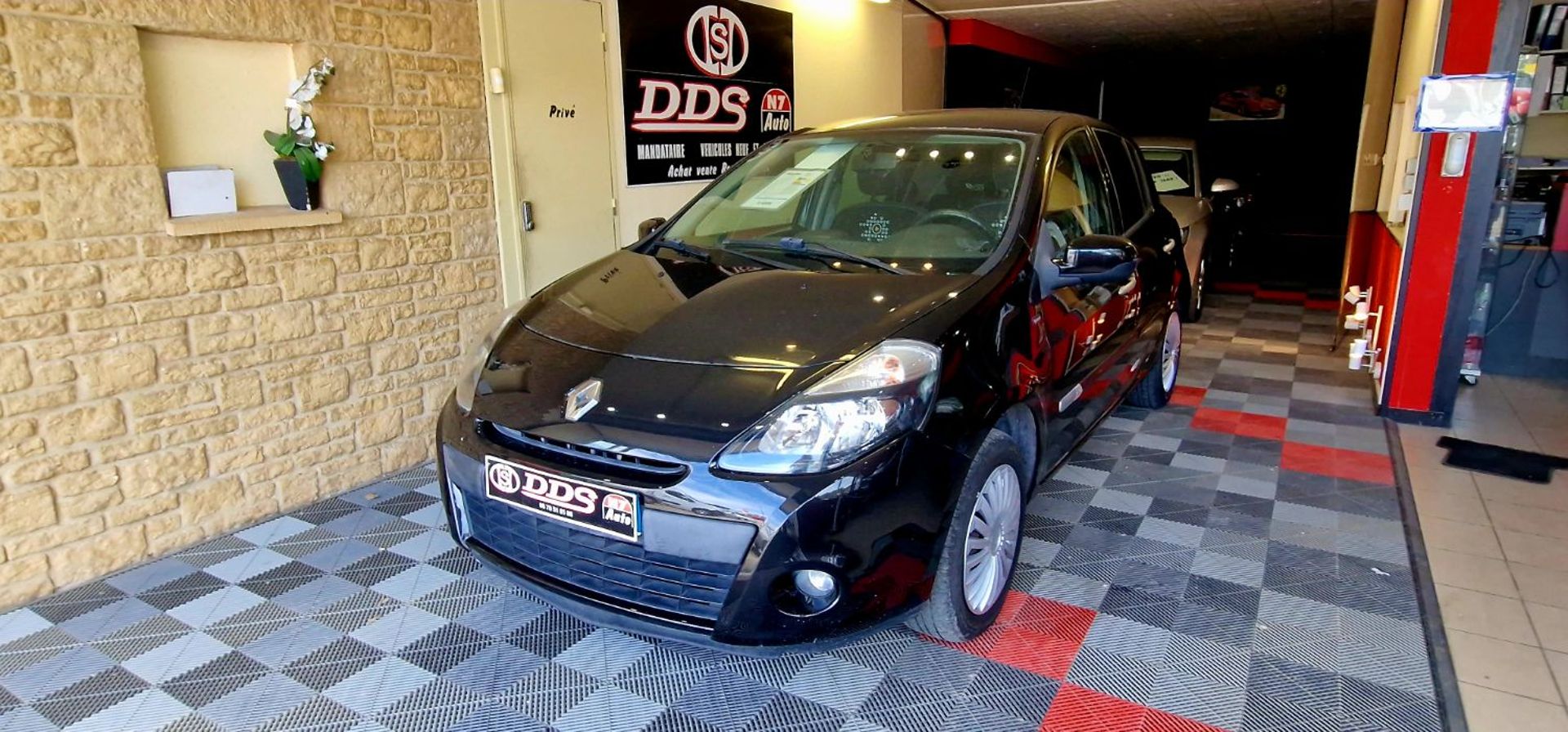 RENAULT CLIO III PH 2 20TH ANNIVERSSAIRE 1.2L