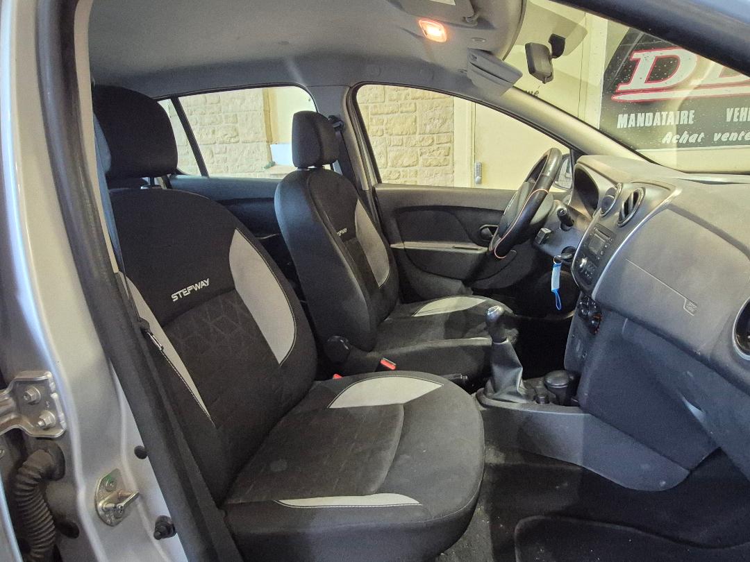 DACIA SANDERO - STEEPWAY 90 CV CT OK FREIN NEUF