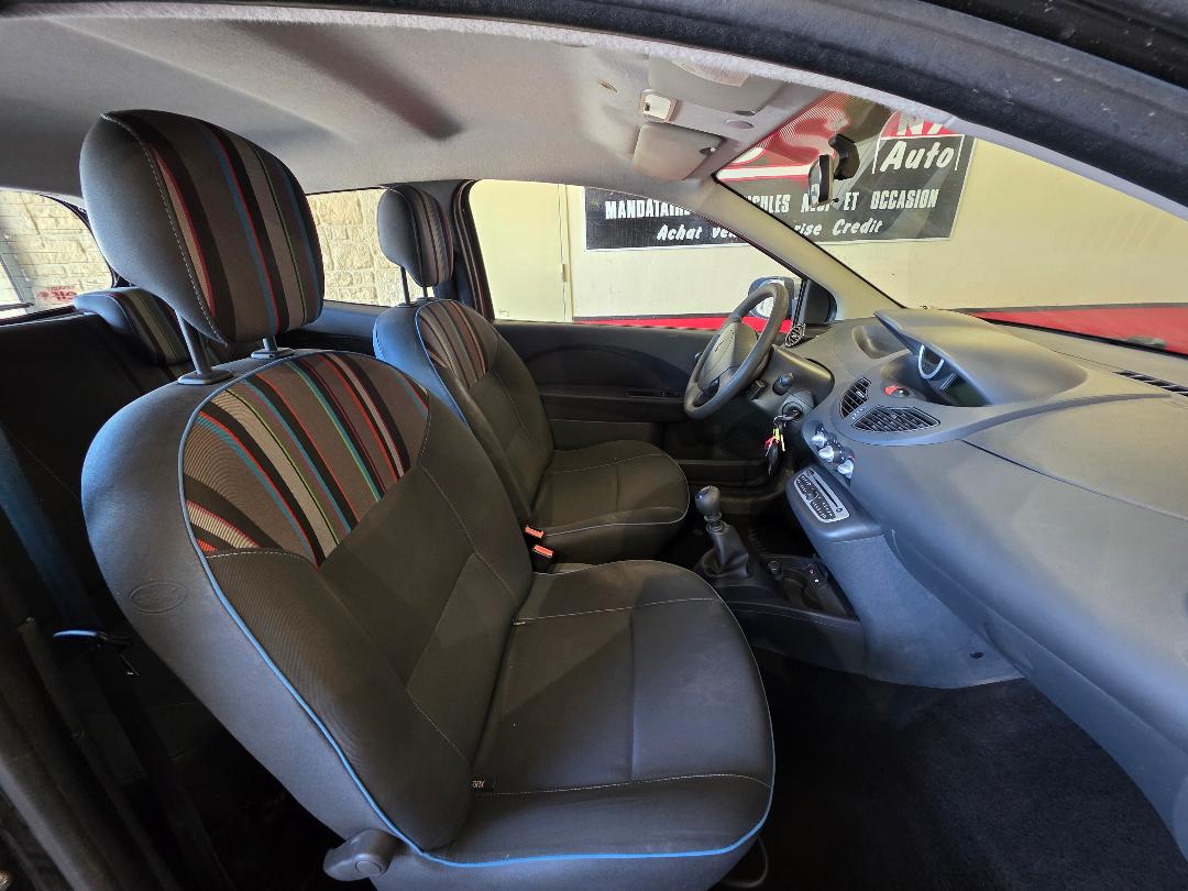 RENAULT TWINGO II - 1.2 16V CLIM REGUL CT OK TBE