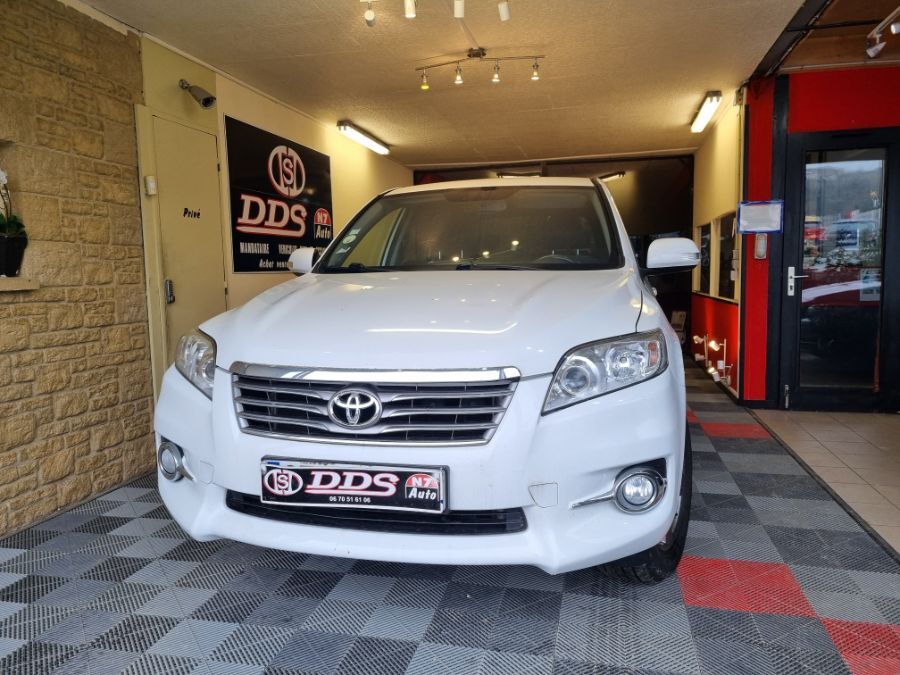 TOYOTA RAV4 III 2X4 LIFE - 2.2D4D 150