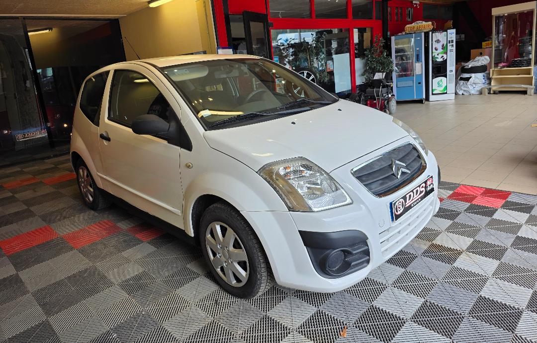 CITROEN C2 PH 2 - 1.1 L CLIM 4CV CT OK TRES BELLE ! PEU DE KM !