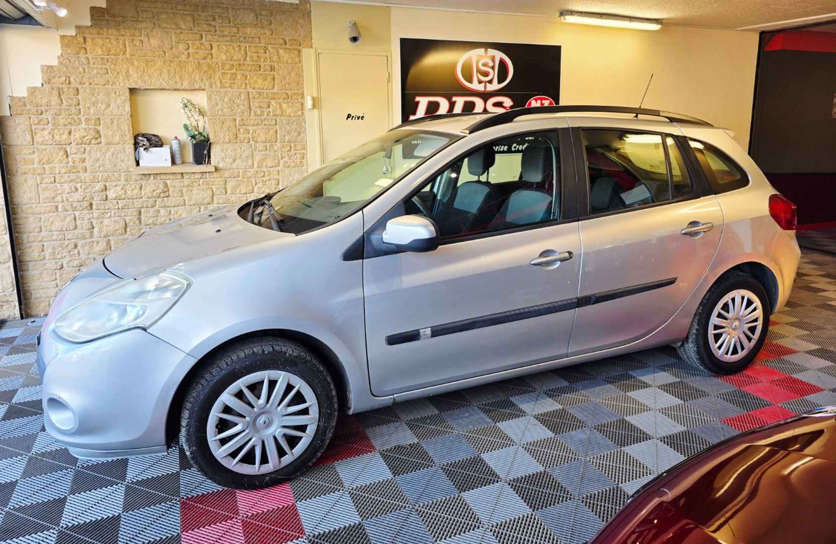 RENAULT CLIO III - DCI 105 CV BREAK PH 2 CLIM REGUL