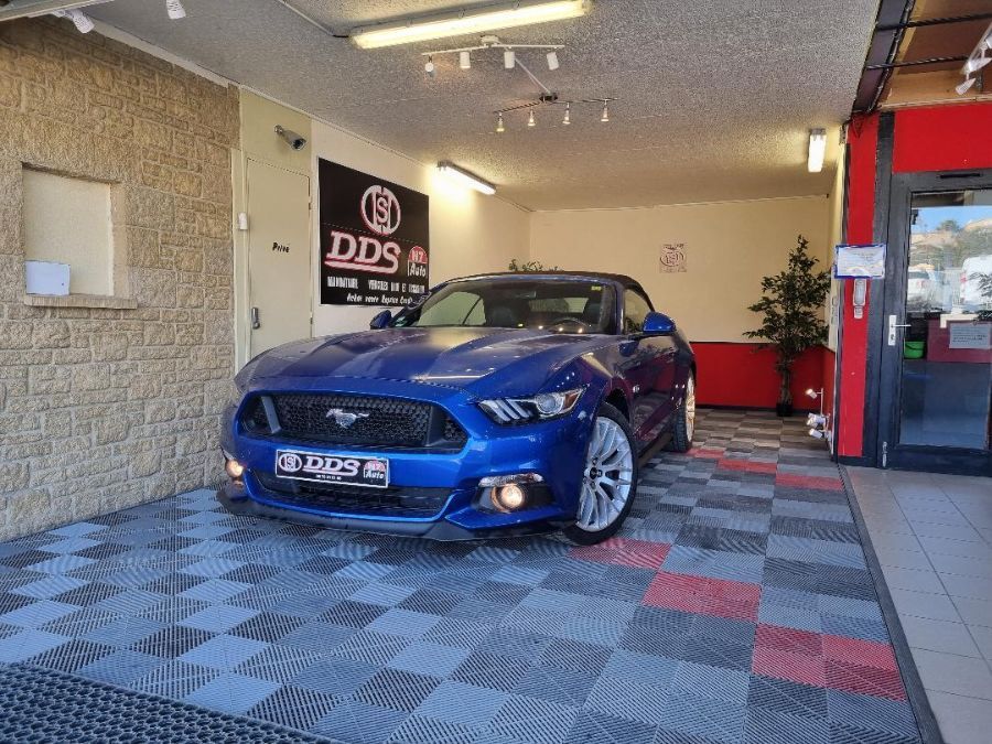 FORD MUSTANG - GT V8 5.0 BIOETHANOL CONVERTIBLE GPS CUIR ETAT NEUF !!!!