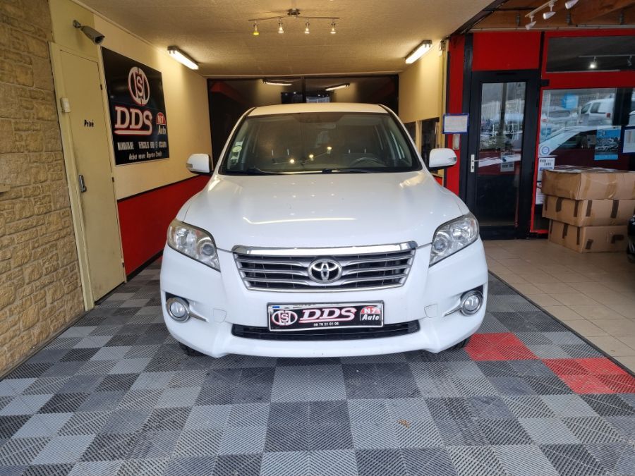 TOYOTA RAV4 III 2X4 LIFE - 2.2D4D 150