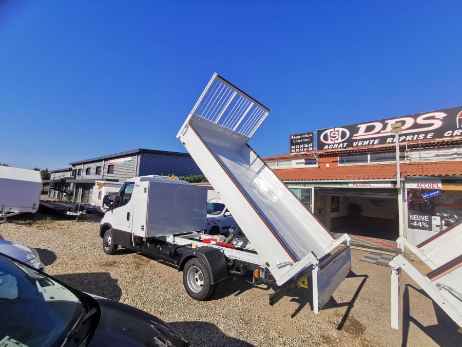 IVECO DAILY - 35C18H 3750 3.0 180ch Benne + Coffre JPM