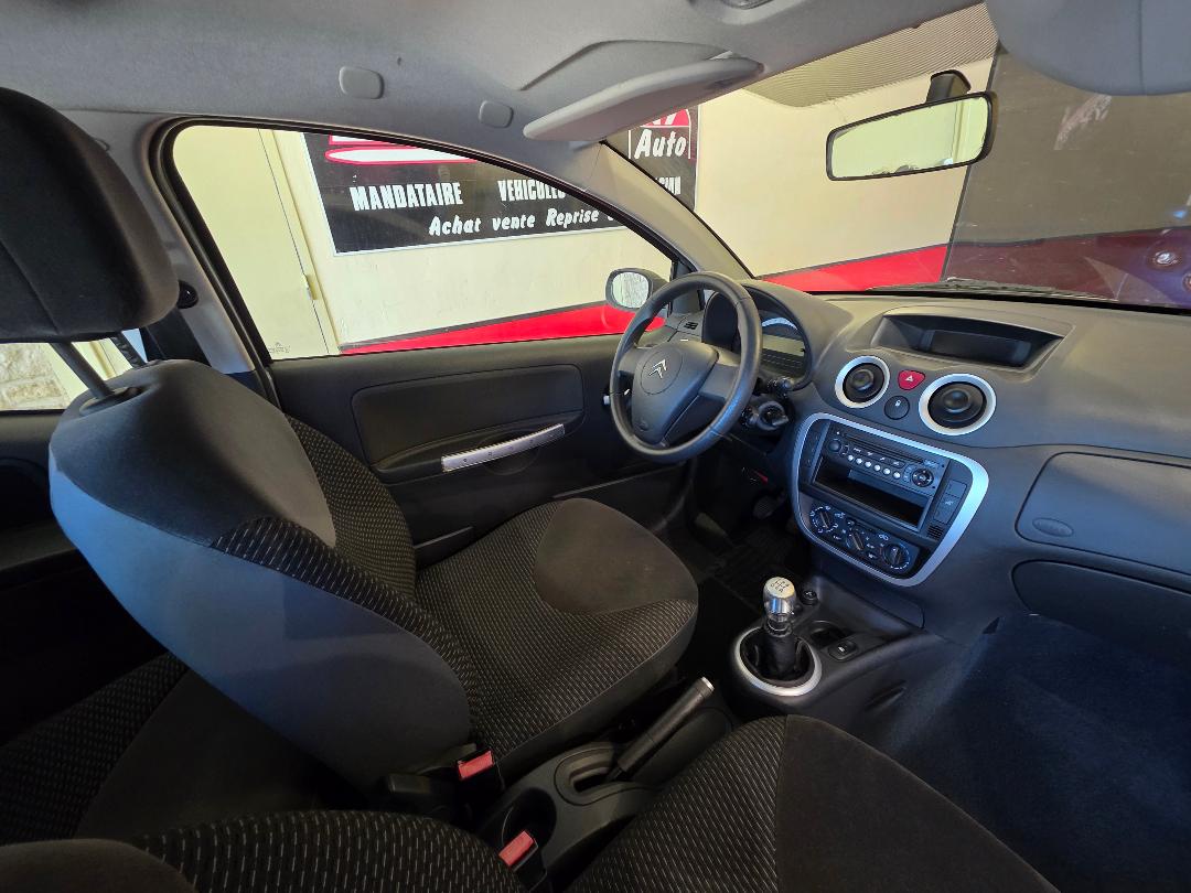 CITROEN C2 PH 2 - 1.1 L CLIM 4CV CT OK TRES BELLE ! PEU DE KM !
