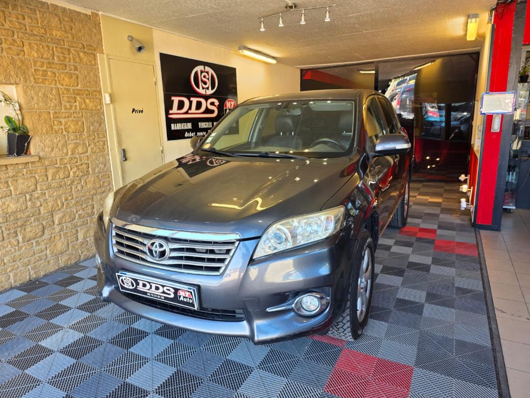 TOYOTA RAV 4 - 150 CLIM REGUL CT OK