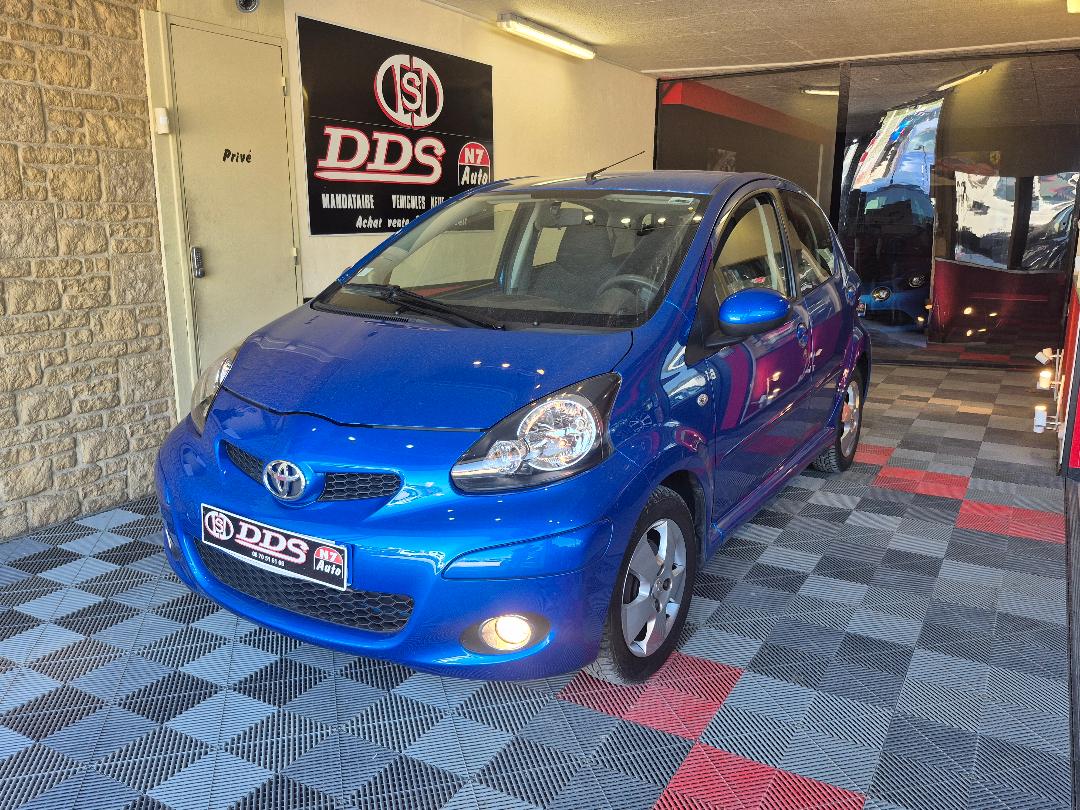 TOYOTA AYGO - 1.0 I CLIM EMBRAYAGE NEUF (2009)