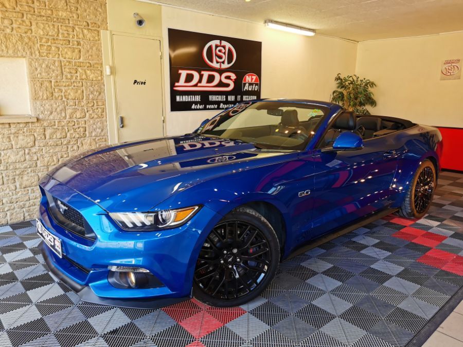 FORD MUSTANG - GT V8 5.0 BIOETHANOL CONVERTIBLE GPS CUIR ETAT NEUF !!!!