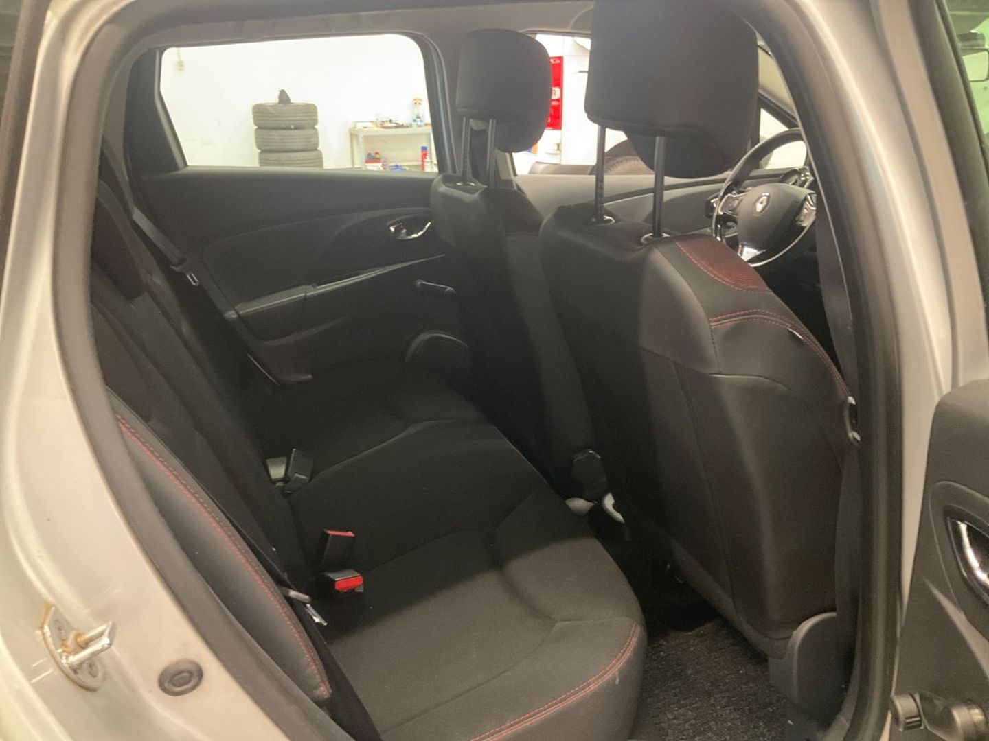 RENAULT CLIO IV - BREAK 1.5 DCI EXPRESSION GPS
