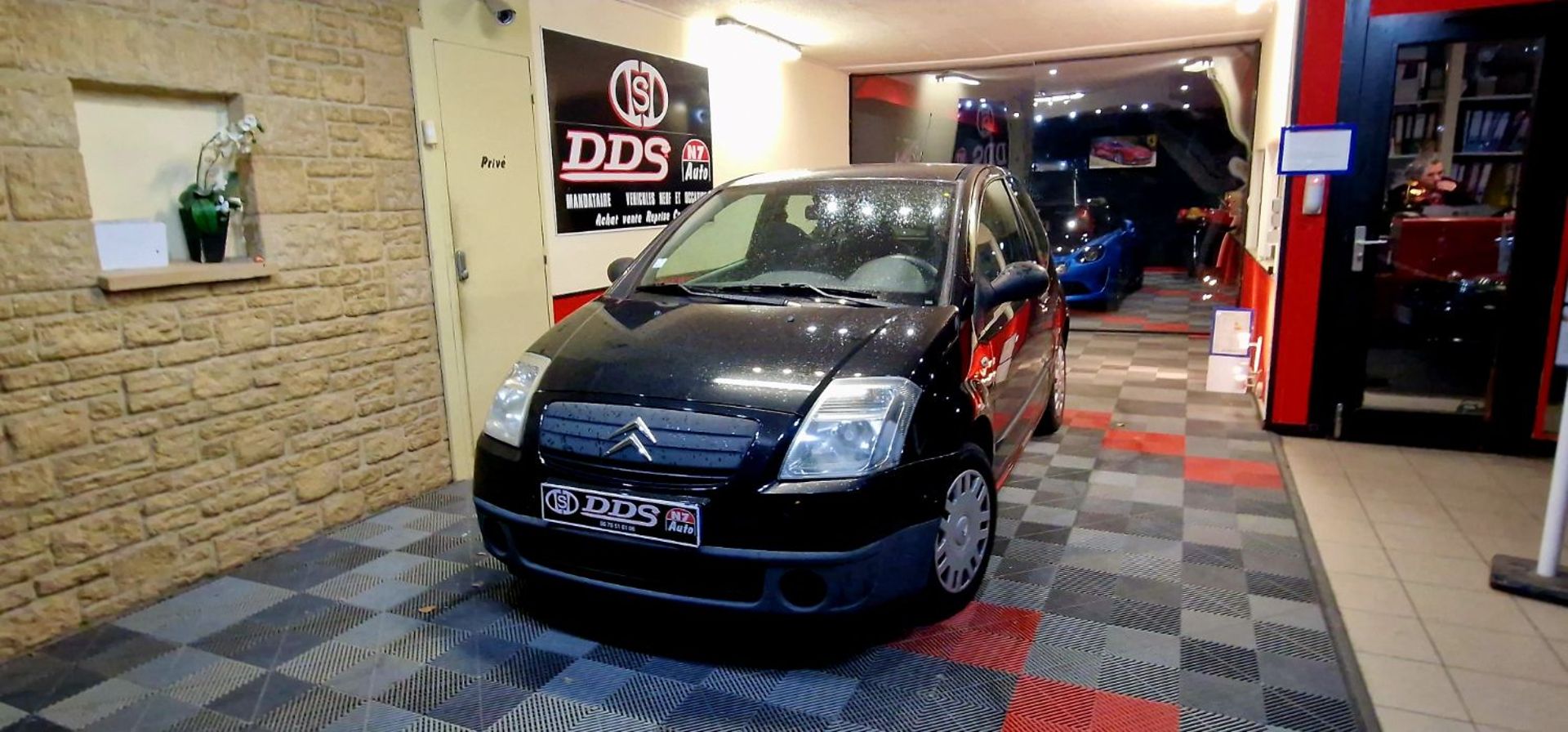 CITROEN C2 PHASE 2 - 1.1 L 4CV DISTRI NEUVE CT OK PEU DE KM !