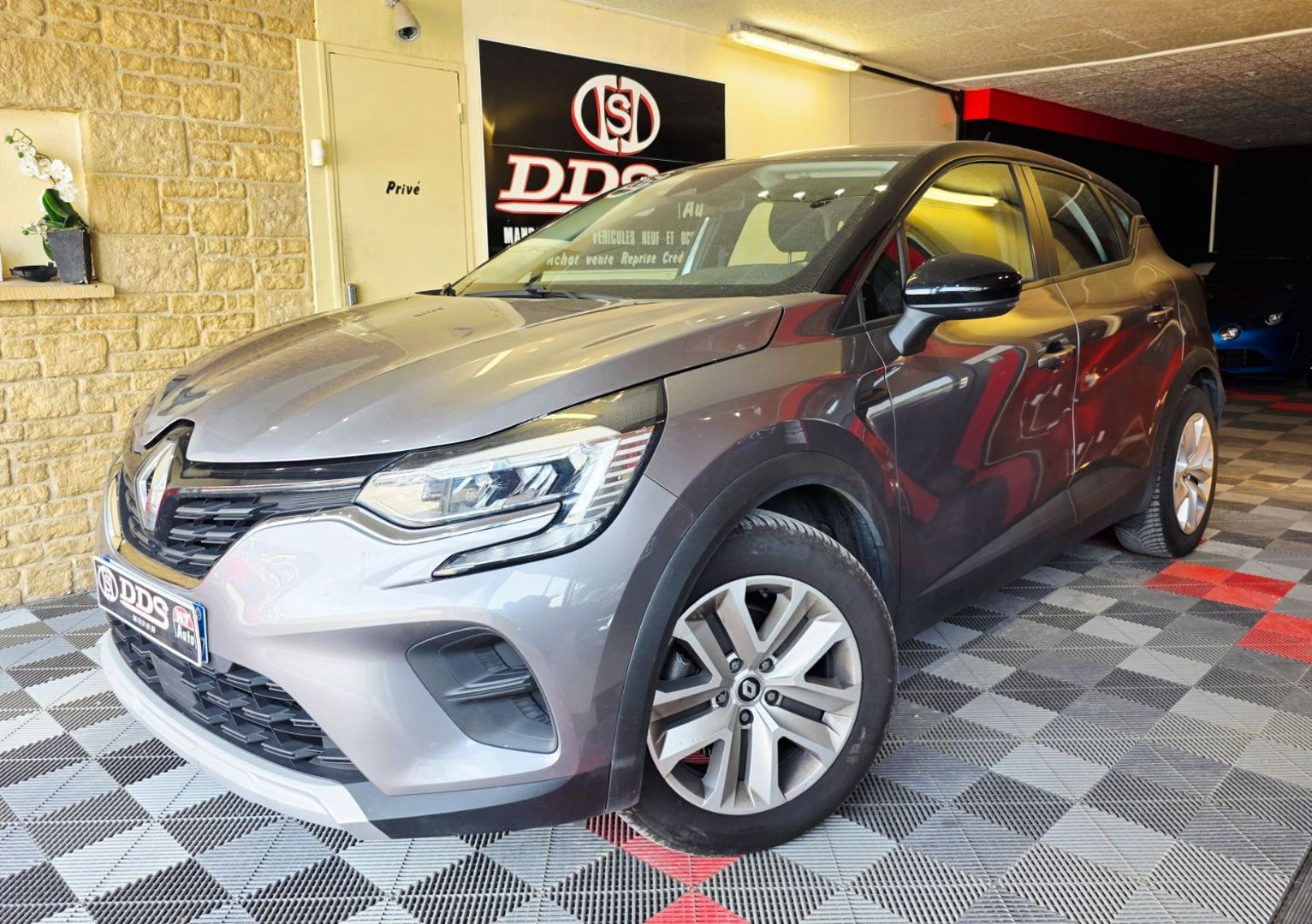 RENAULT CAPTUR II - E-TECH 1.6 i 16V 145 Hybrid S&S 94 cv Boîte auto