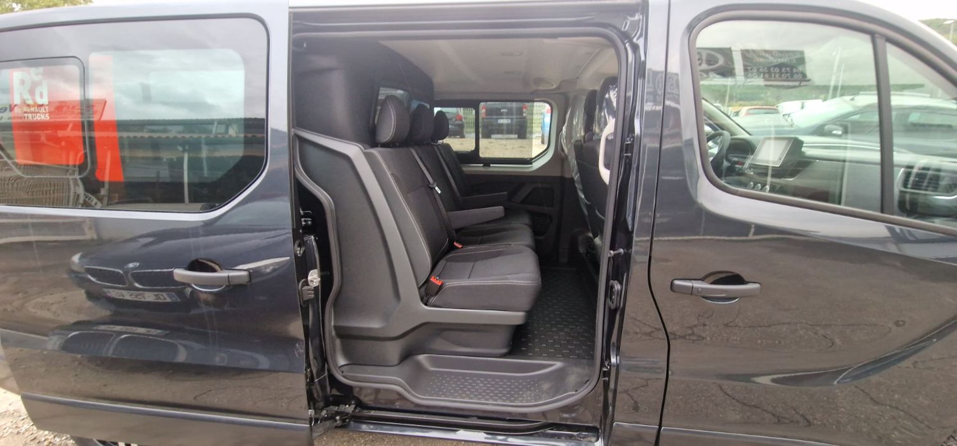 RENAULT TRAFIC - 6 PLACES 150 CV CABINE APPROFONDIE