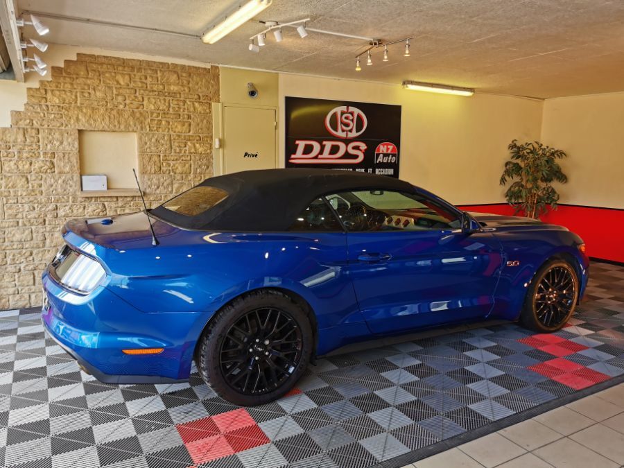 FORD MUSTANG - GT V8 5.0 BIOETHANOL CONVERTIBLE GPS CUIR ETAT NEUF !!!!