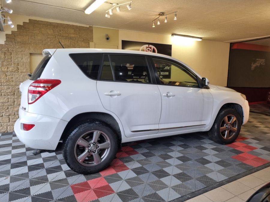 TOYOTA RAV4 III 2X4 LIFE - 2.2D4D 150