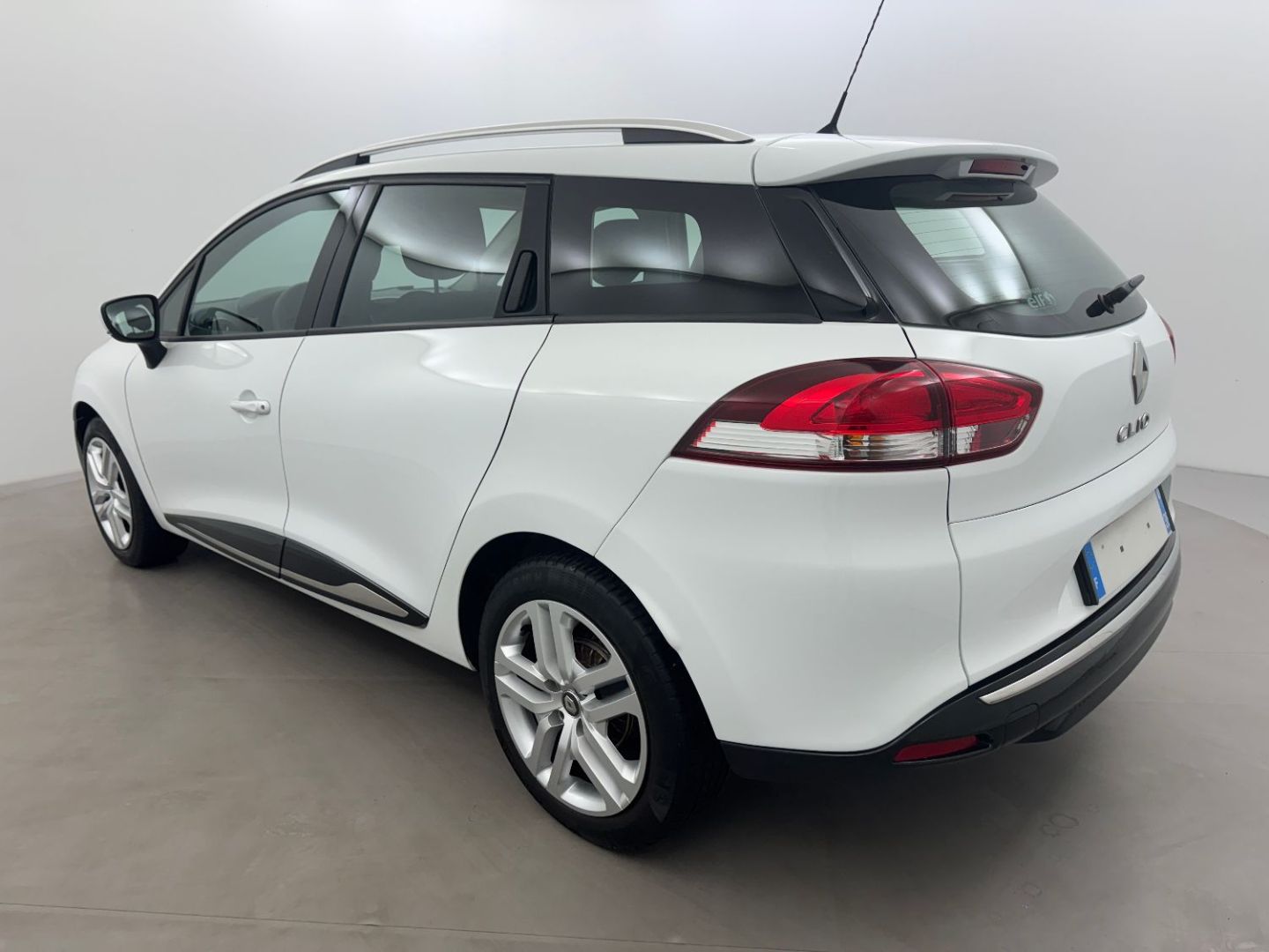 RENAULT CLIO IV ESTATE - ESTATE 0.9 TCe 90 ZEN