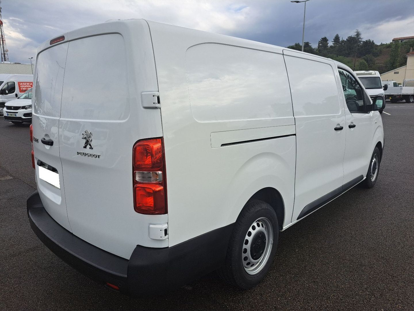 PEUGEOT EXPERT FOURGON - LONG 2.0 BLUEHDI 120 PREMIUM