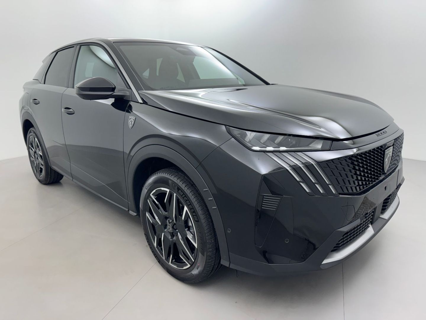 PEUGEOT 3008 - 1.2 HYBRID 145 GT E-DCS6+PACK 360° (2026)