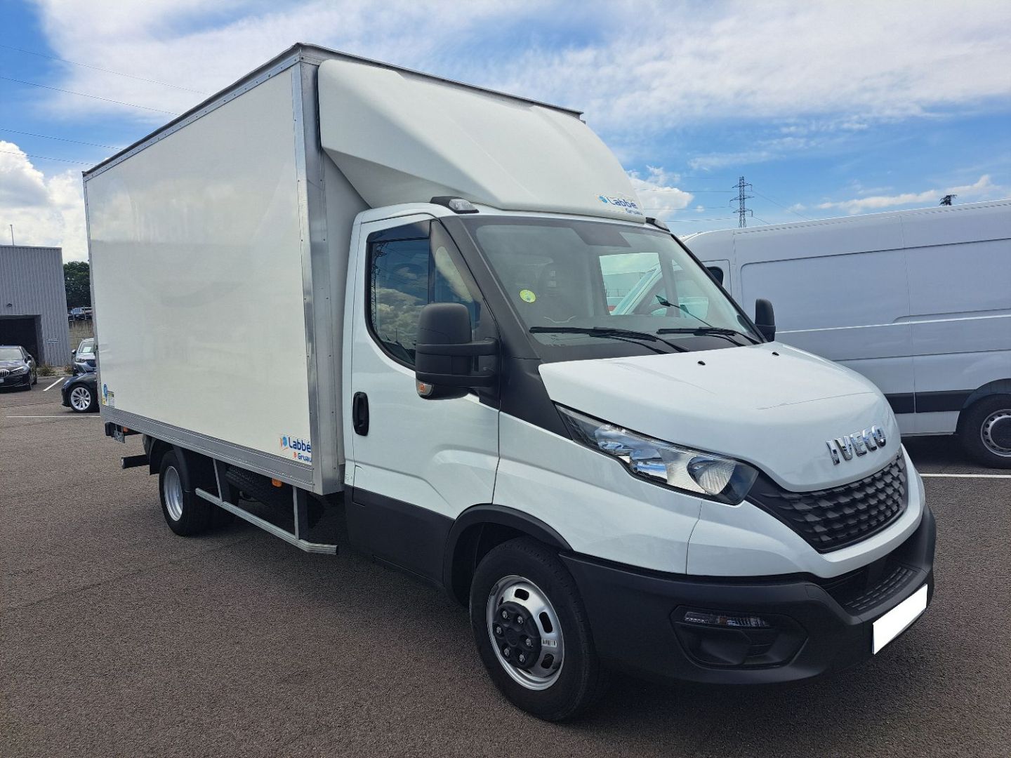 IVECO DAILY - 35C16 CAISSE HAYON 34000E HT (2021)