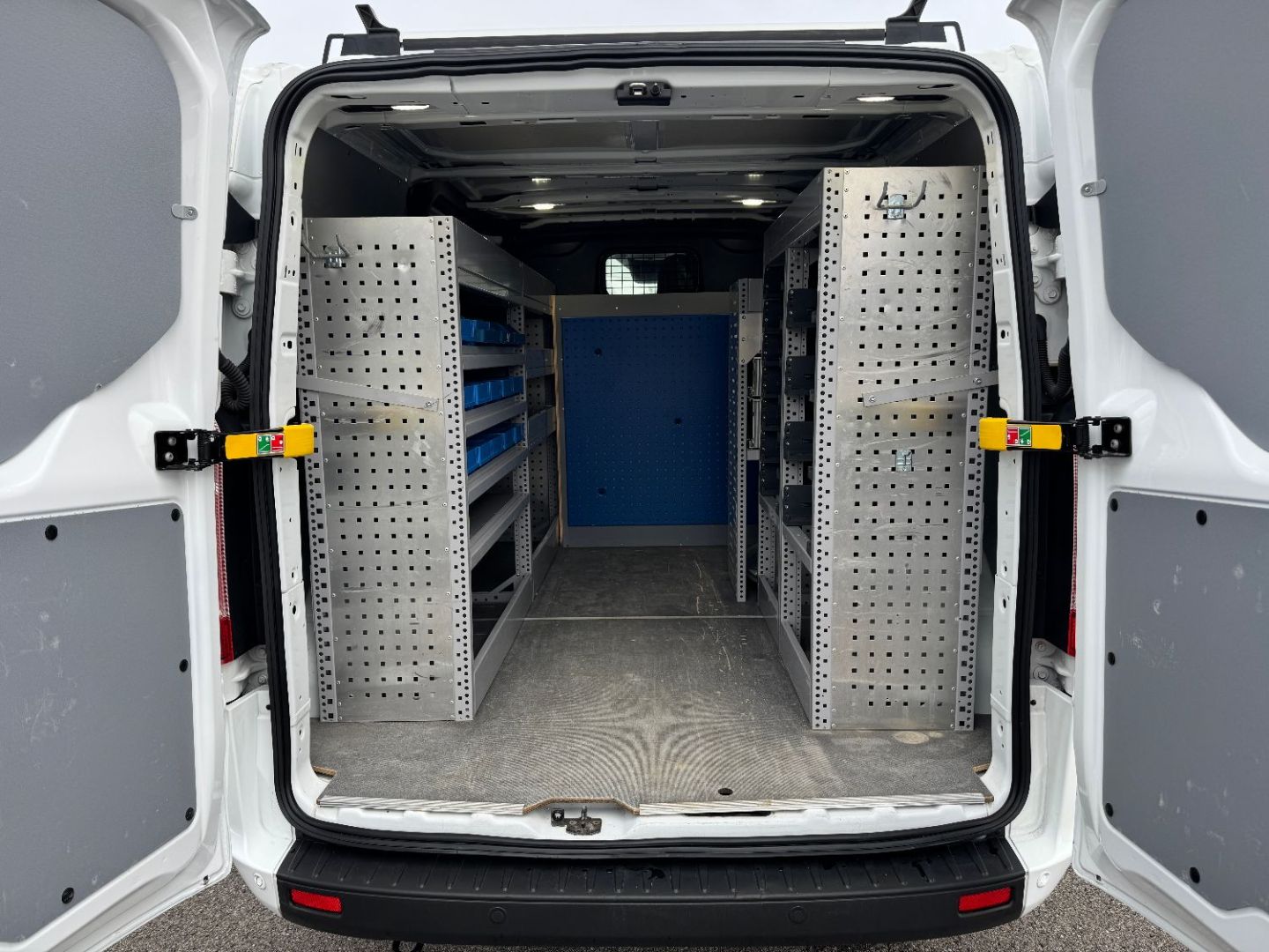 FORD TRANSIT CUSTOM FOURGON - L1H1 1.0 PHEV 130 TREND