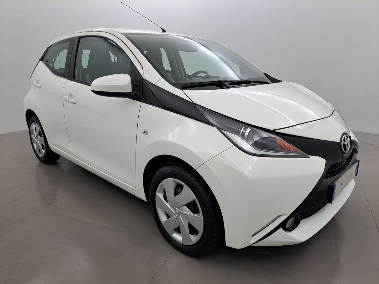TOYOTA AYGO - 1.0 VVT-I X-PLAY 5P (2018)