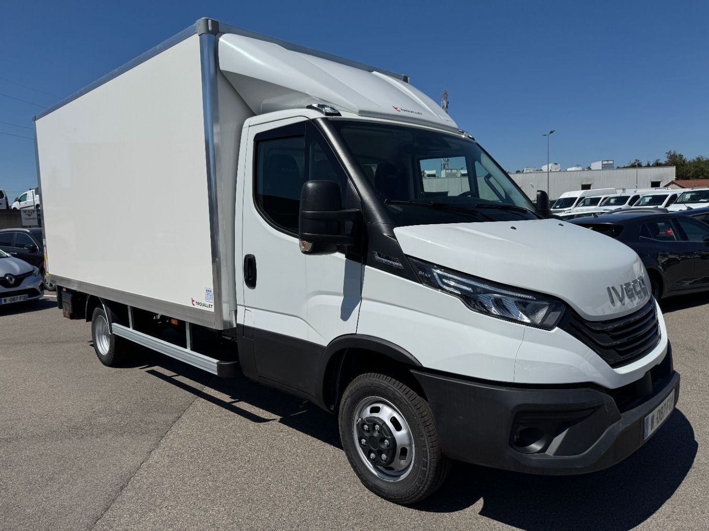 IVECO DAILY - 35C16 3.0 A8 CAISSE HAYON (2025)