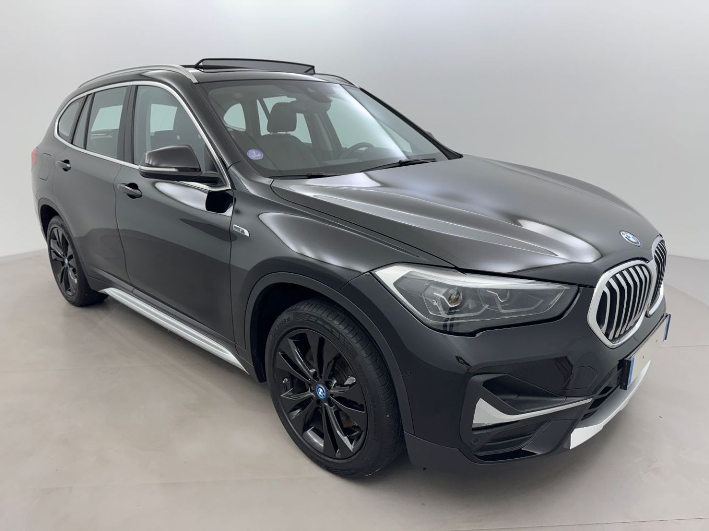 BMW X1 - XDRIVE 25E 220 XLINE BVA6 (2022)