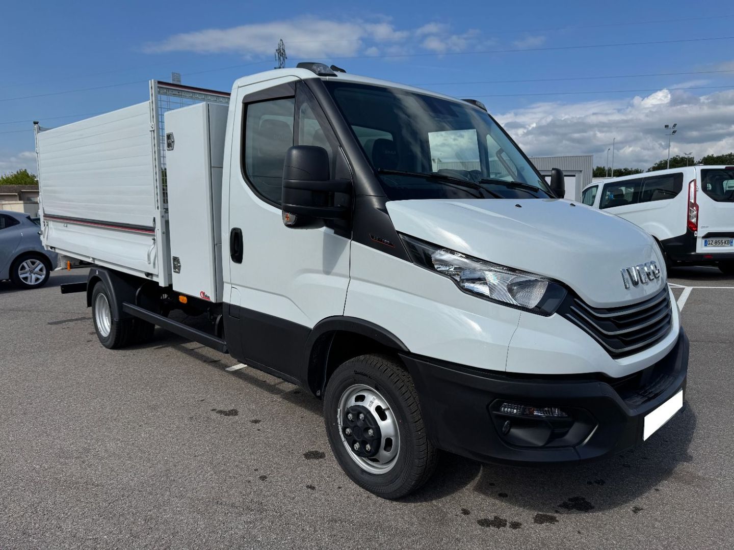 IVECO DAILY - 35C18 BENNE REHAUSSE