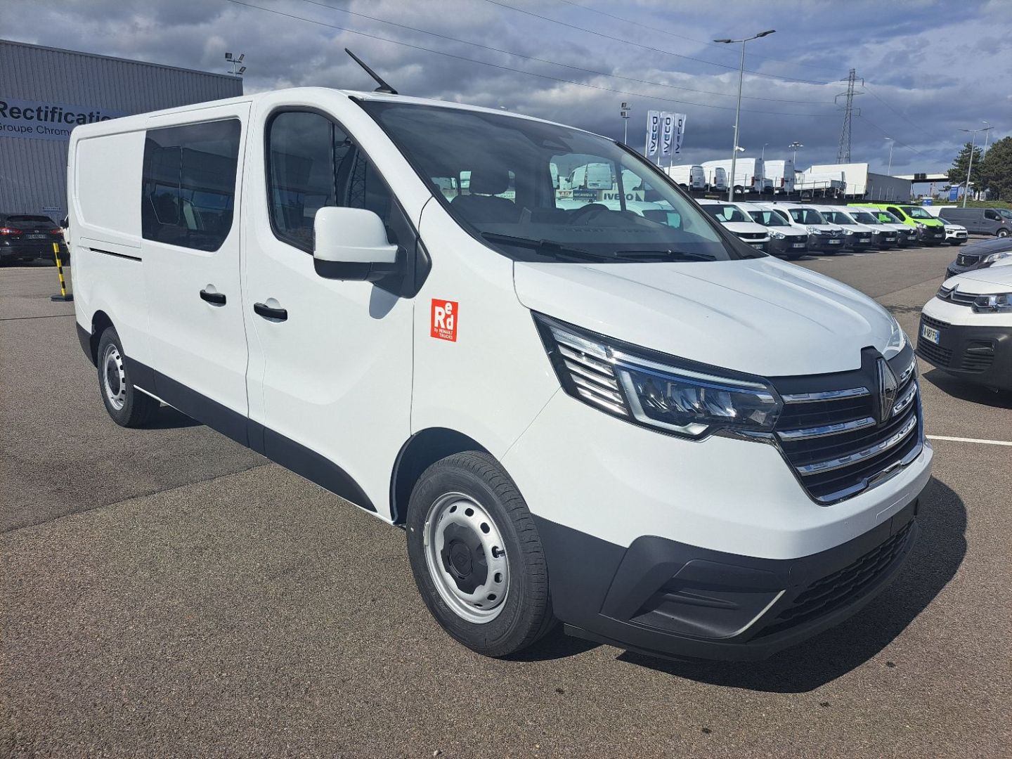 RENAULT TRAFIC CABINE APPROFONDIE - CA L2H1 3T BLUE DCI 130 GSR2 RED EDITION 6PL (2024)