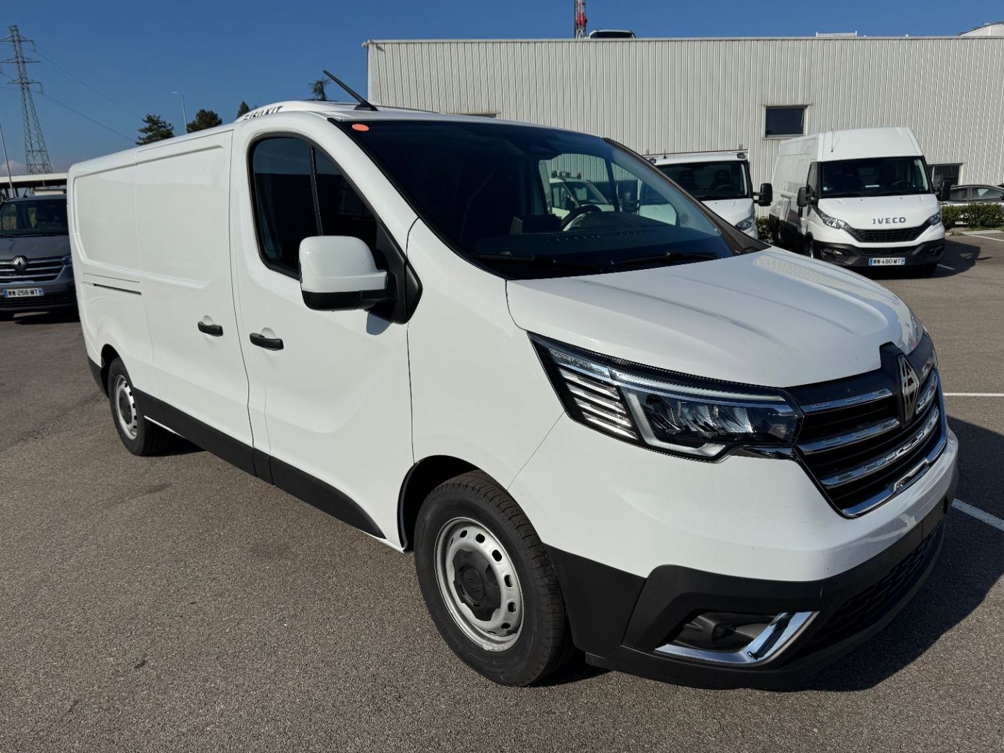 RENAULT TRAFIC FRIGORIFIQUE - L2H1 150 CV PACK EXTRA 4,18M3 (2025)