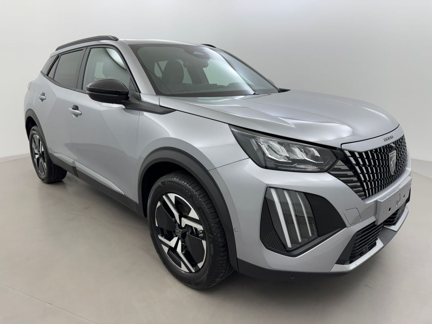 PEUGEOT 2008 - 1.2 HYBRID 145 ALLURE E-DCS6 (2025)