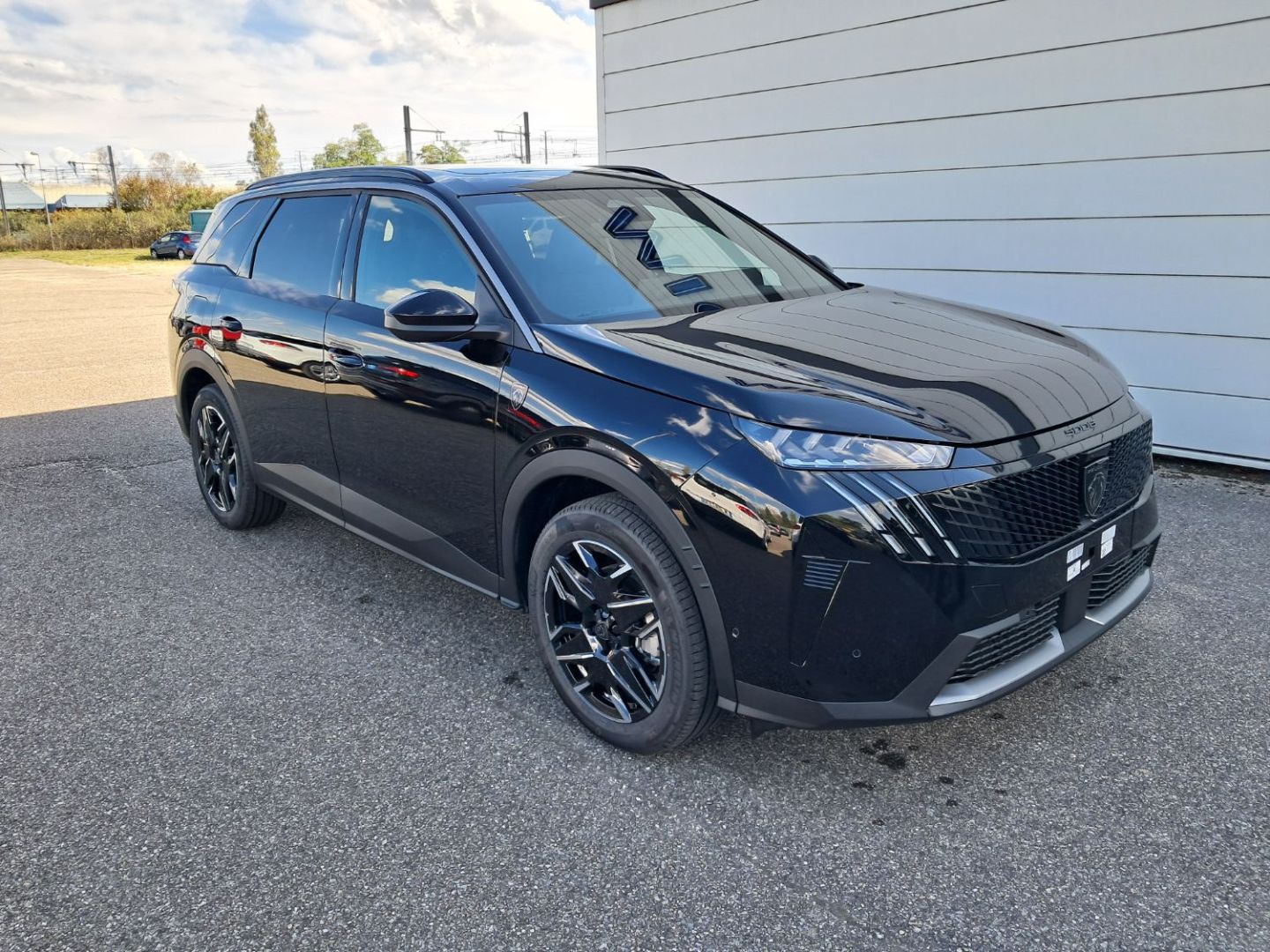 PEUGEOT 5008 - 1.2 HYBRID 145 GT E-DCS6 (2025)