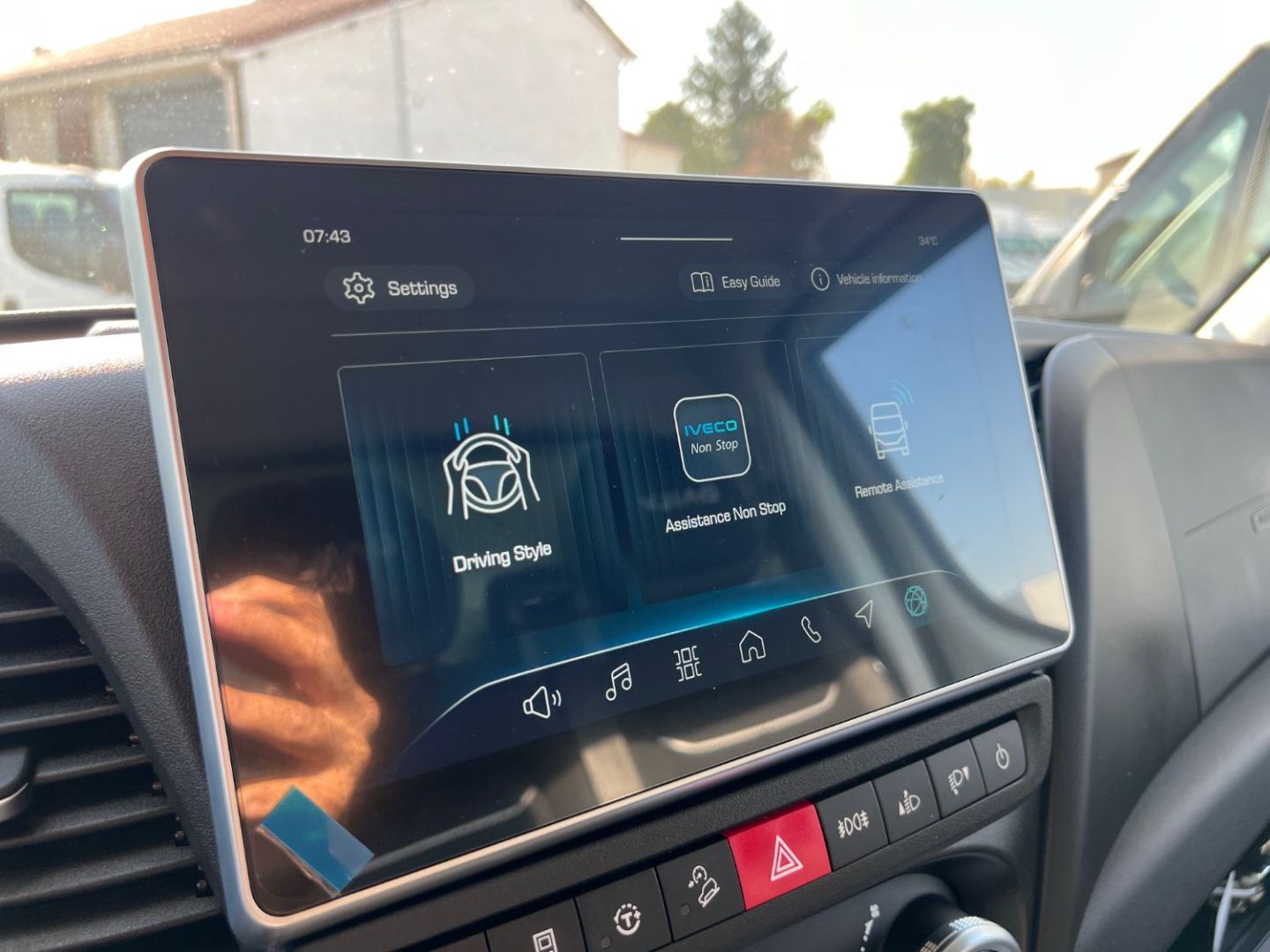 IVECO DAILY CAISSE - 35C18 A8 180CV 3L 20M3 CAPUCINE