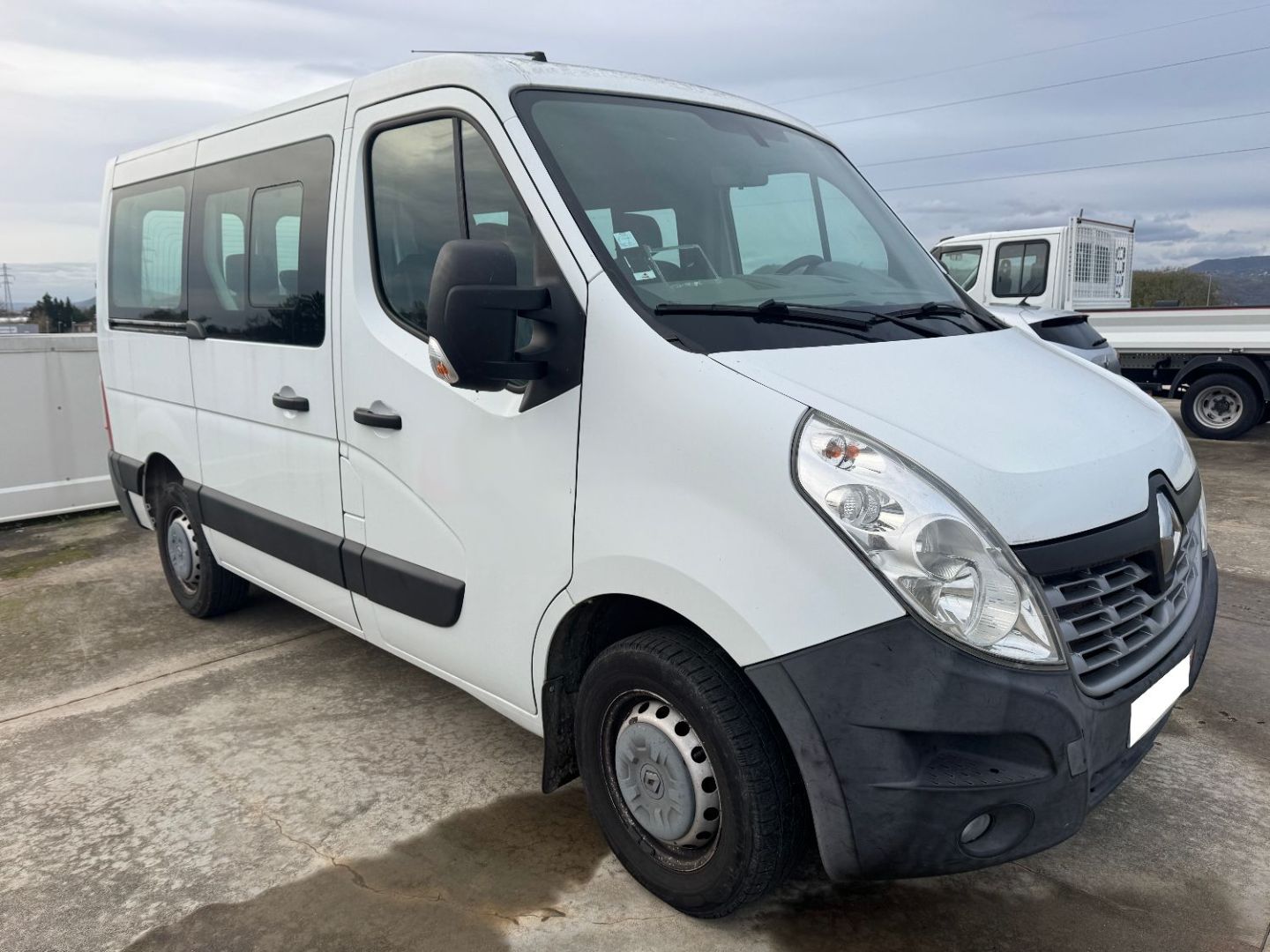 RENAULT MASTER COMBI III - L1H1 2.3 DCI 145 9PL (2016)