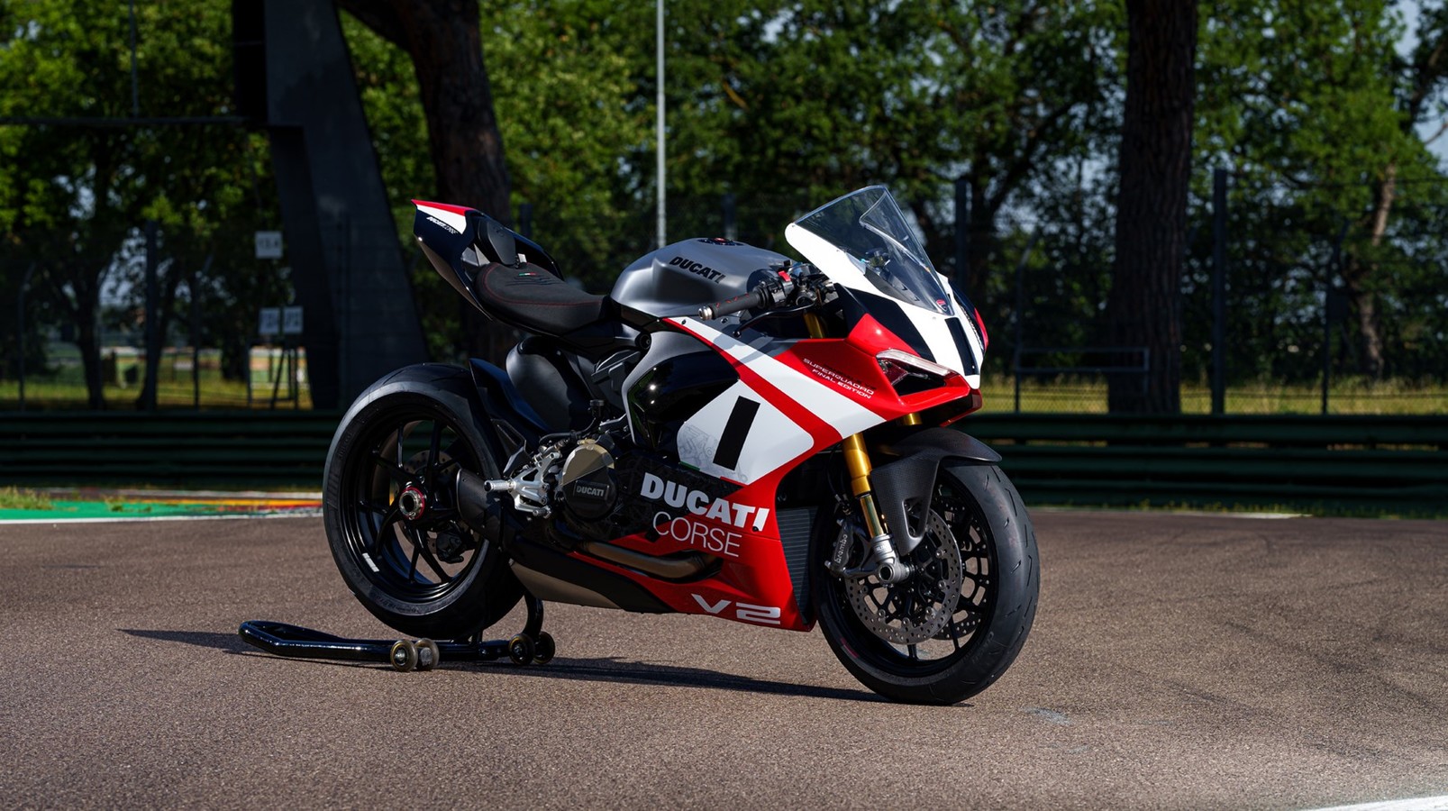 DUCATI PANIGALE V2 - V2 155 SUPERQUADRO FINAL EDITION (2025)