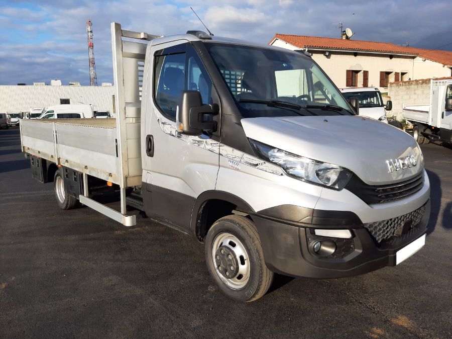 IVECO DAILY - 35C18A8 PLATEAU FACADIER (2020)