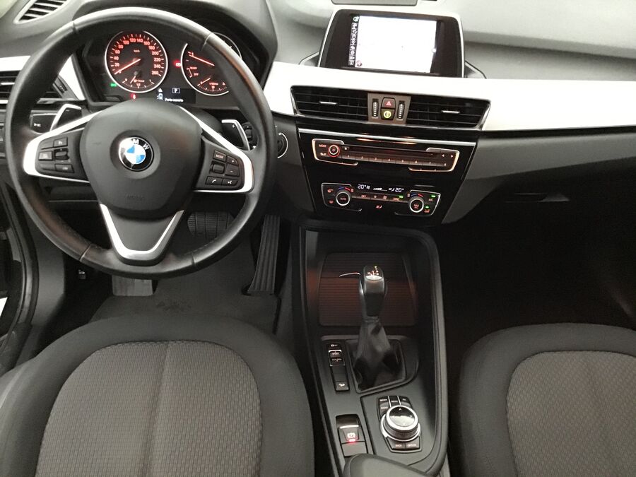 BMW X1 - xDrive20D 190 BUSINESS BVA8