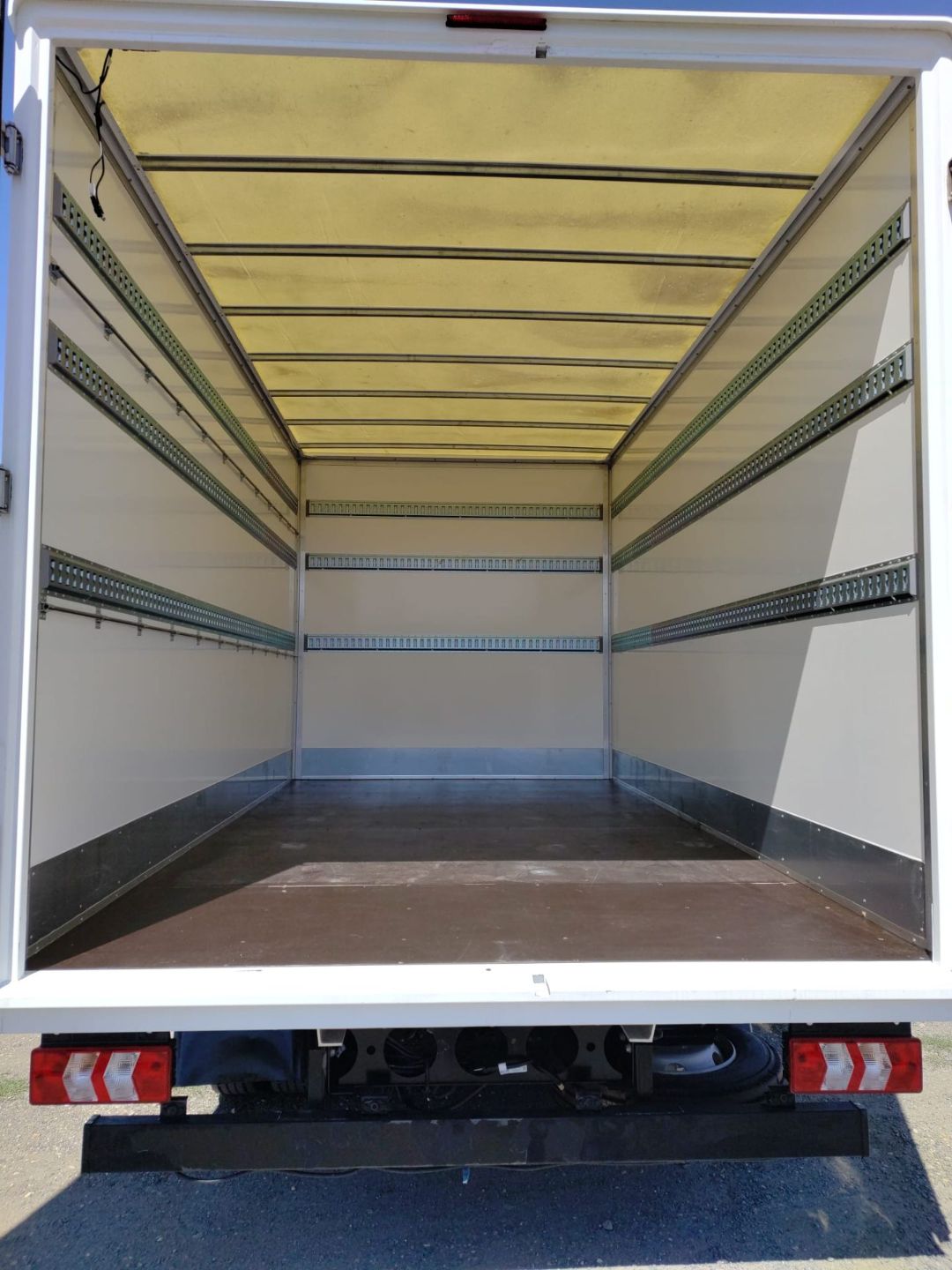 JAC I JAC N75 CAISSE - FOURGON 2 PORTES ARRIERES