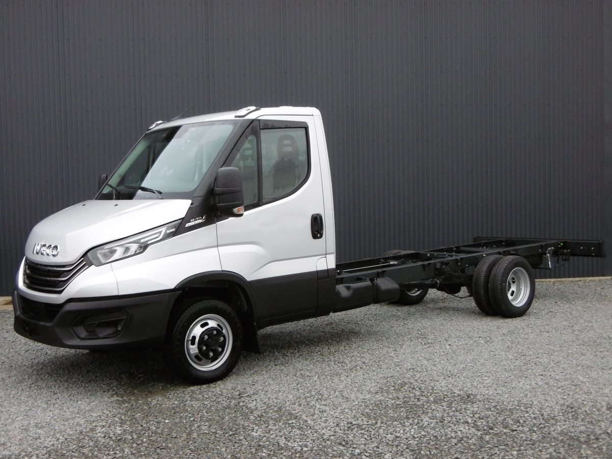 IVECO DAILY - 207 CHASSIS CABINE RJ 35C21HA8 D35C EMP 4100 MM (0)