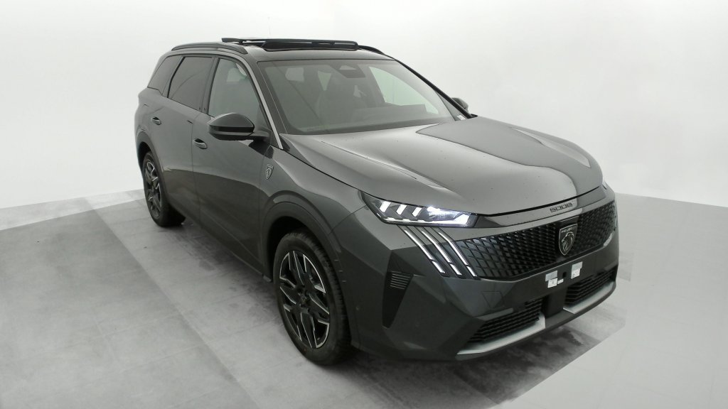 PEUGEOT 5008 NOUVEAU - HYBRID 145 E-DCS6 GT (2025)