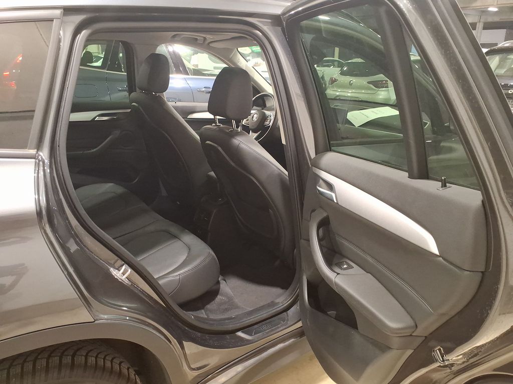 BMW X1 - sDrive 18i 136 Lounge BVA