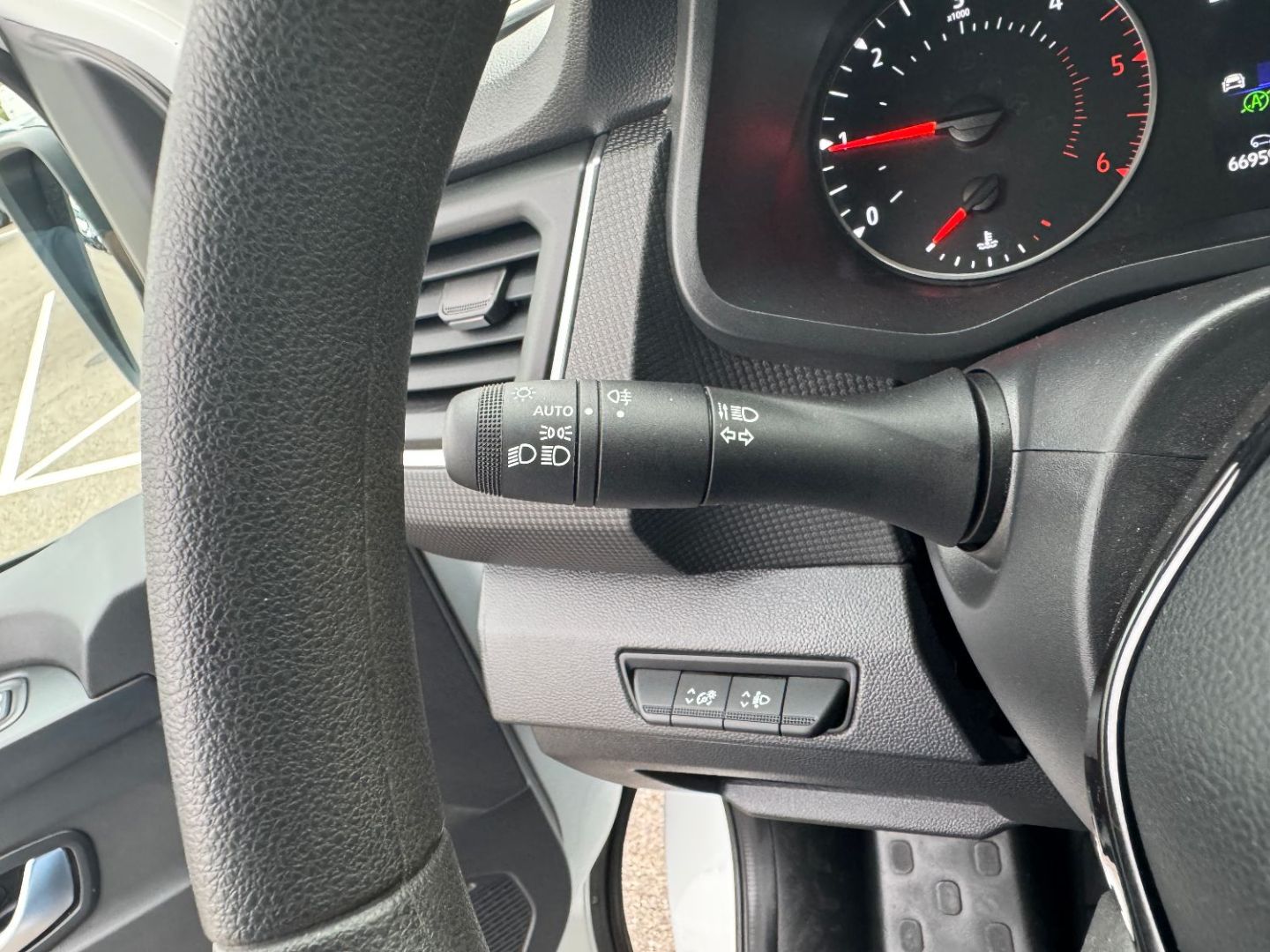 RENAULT TRAFIC FOURGON - L2H1 2.0 BLUE DCI 130 GRAND CONFORT 3PL