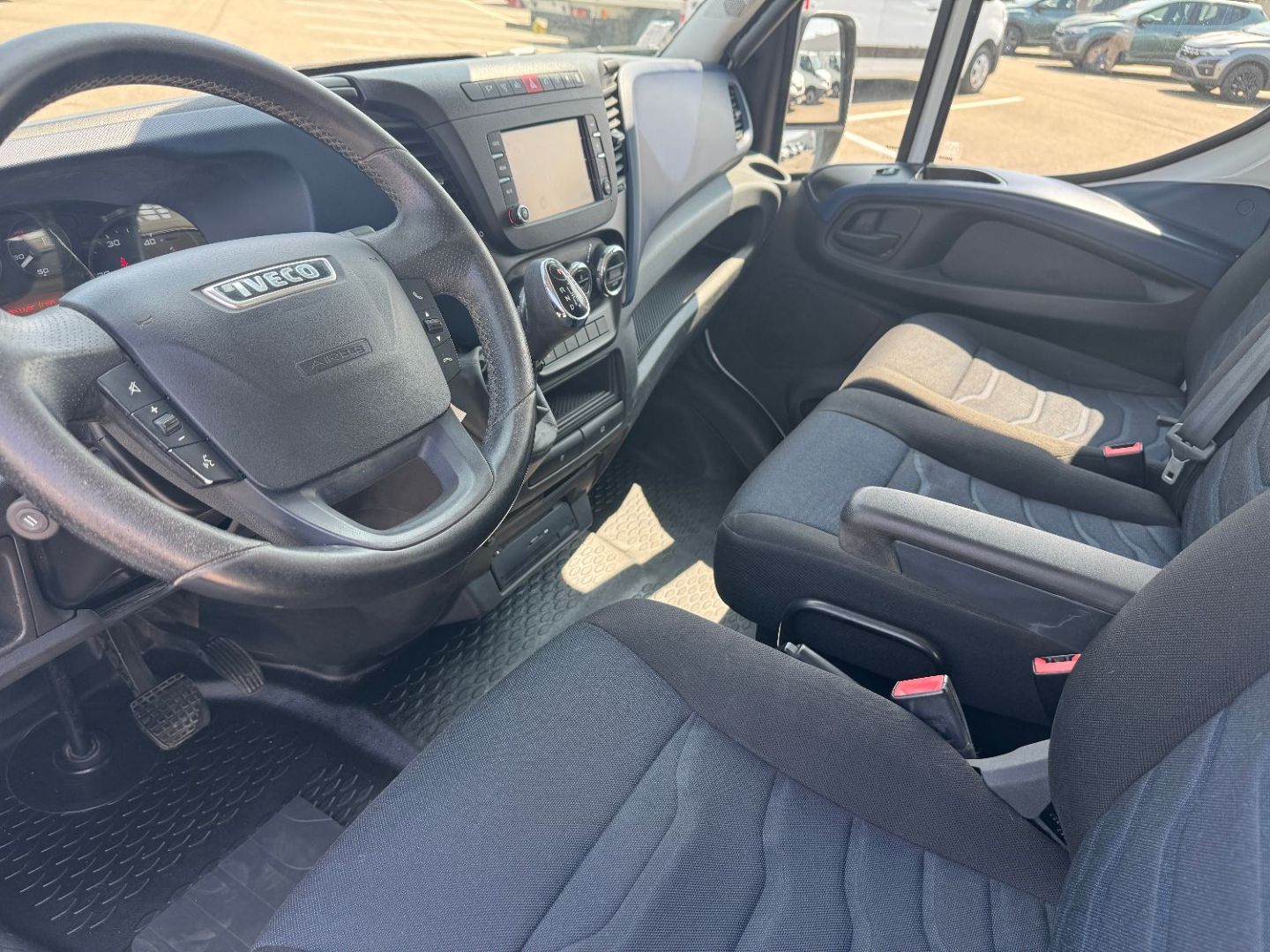 IVECO DAILY BENNE - 35C18 A8 180CV 3L