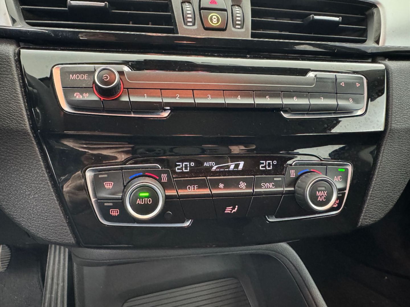 BMW X1 - 1.5 xDrive25e 220 Business Design BVA6