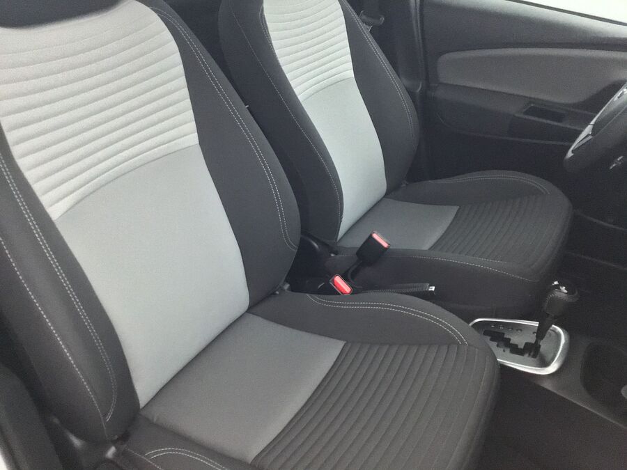 TOYOTA YARIS AFFAIRES - HYBRIDE 100H FRANCE BUSINESS 5p