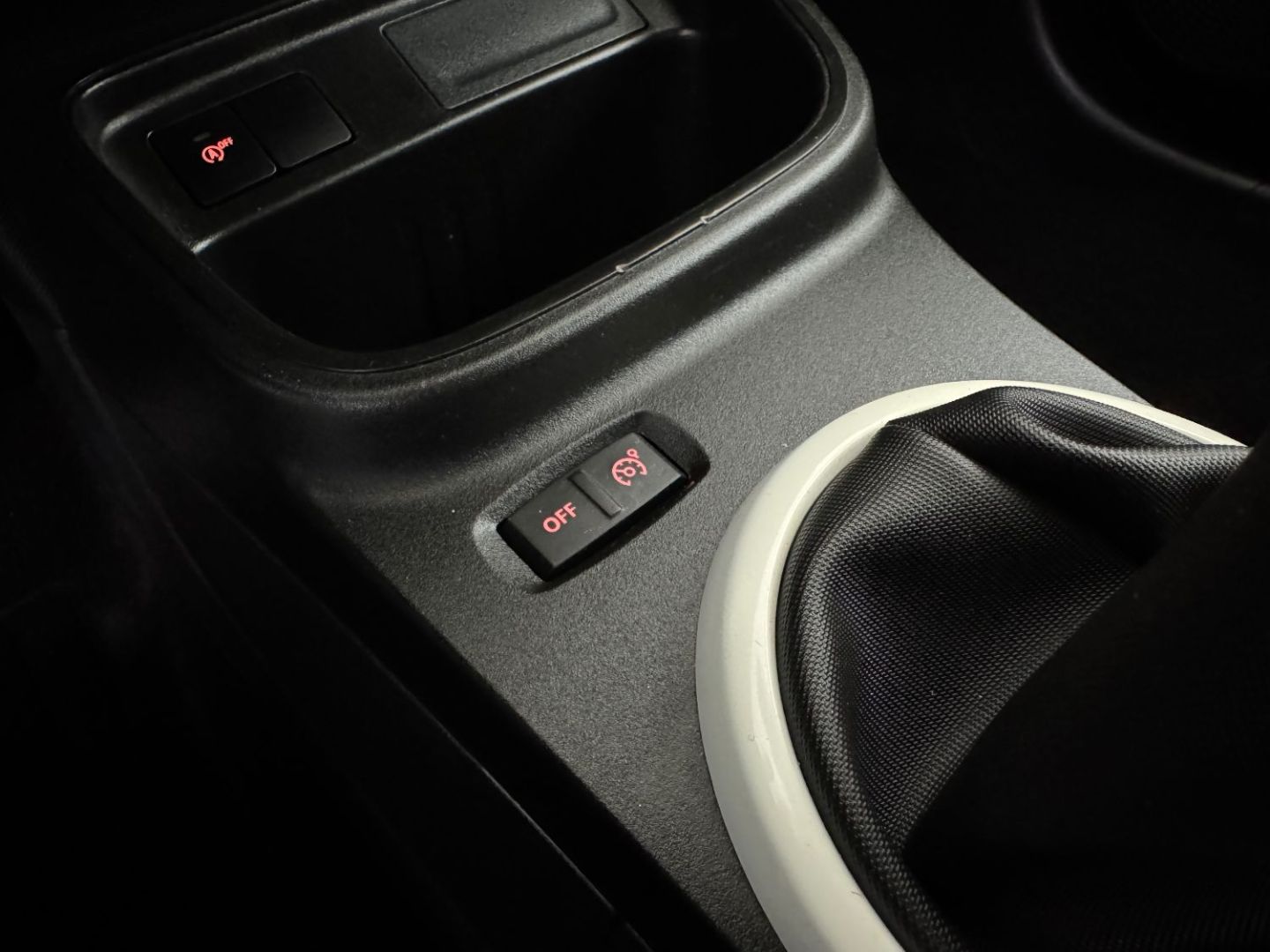 RENAULT TWINGO III - 1.0 SCe 65 Zen