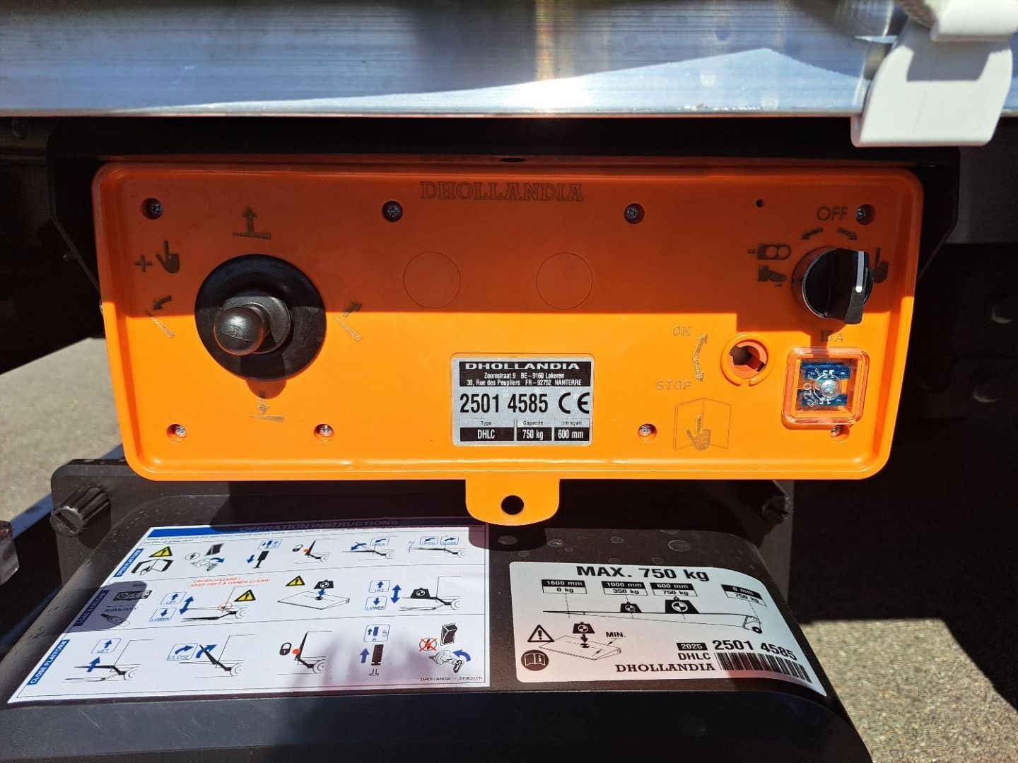 IVECO DAILY CAISSE - 35S18 A8 180CV 3L REHAUSSABLE 22M3