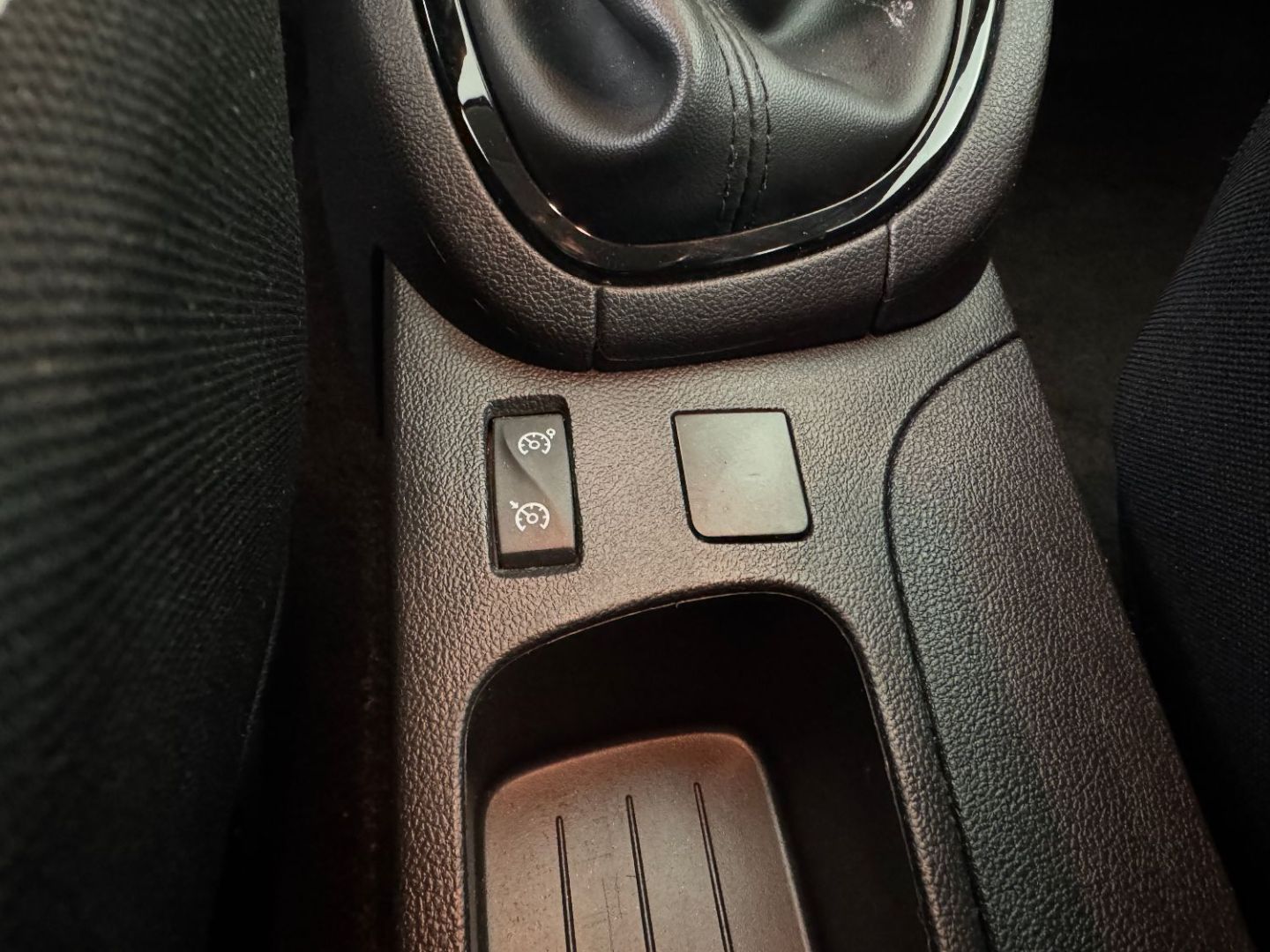 RENAULT CLIO IV - 0.9 TCe 90 Zen