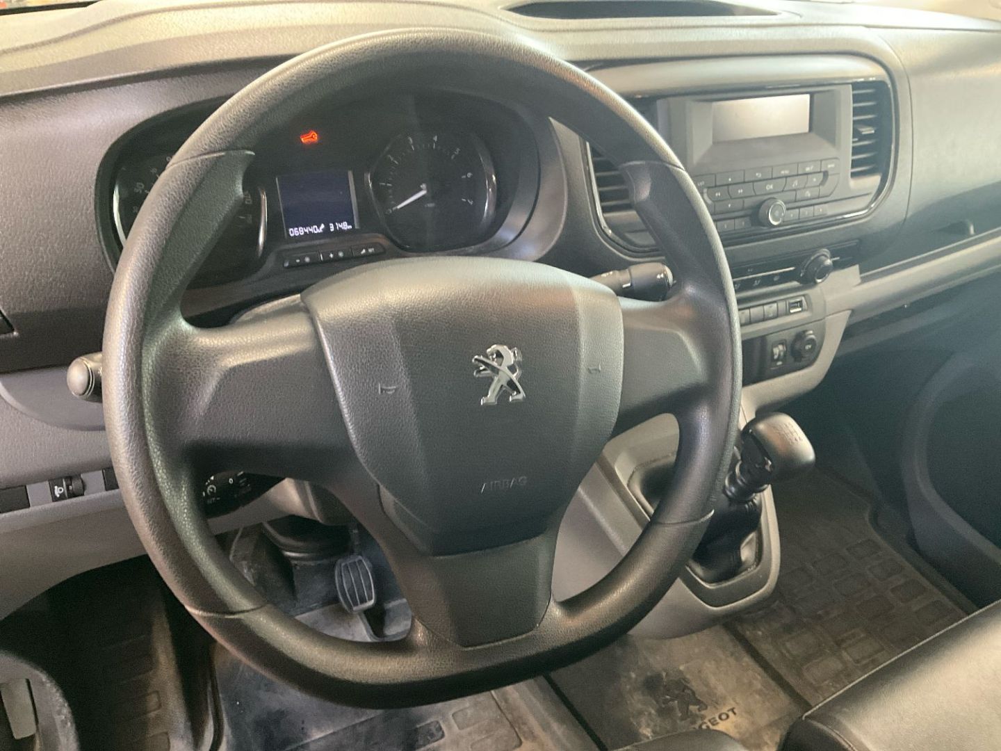 PEUGEOT EXPERT FOURGON - STANDARD 2.0 BLUEHDI 120 PREMIUM